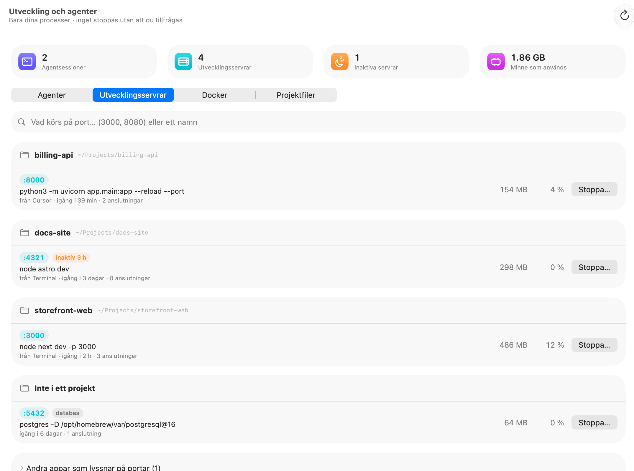 OneMacTools Utveckling och agenter: utvecklingsservrar grupperade efter projekt med sina portar, en inaktiv Astro-server flaggad, en Postgres-databas och Stopp-knappar