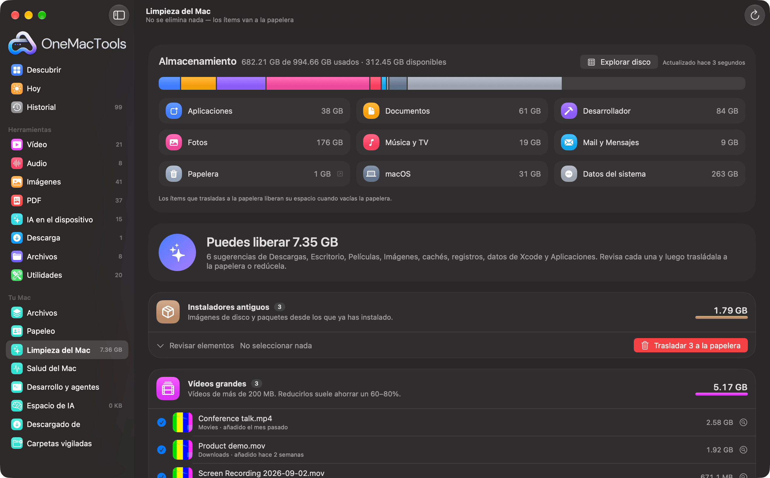 Limpieza del Mac de OneMacTools con instaladores antiguos, vídeos grandes, capturas de pantalla viejas y duplicados, con Reducir en su lugar y Trasladar a la papelera