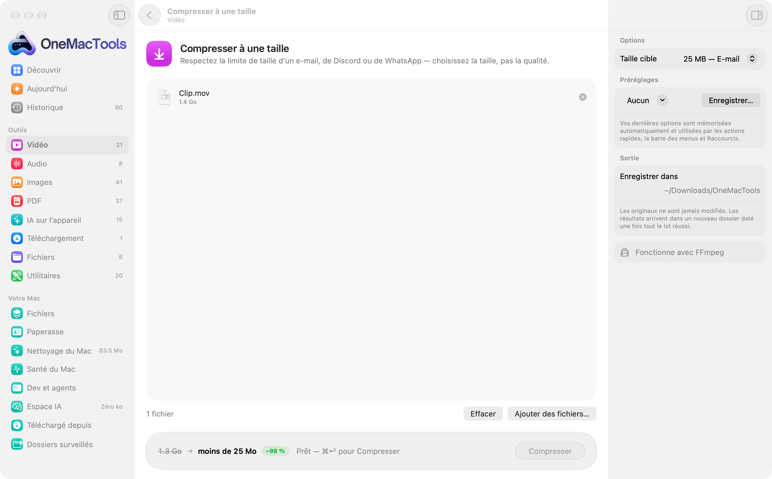 Compresser à une taille avec une vidéo de 1.4 GB chargée, qui indique avant de commencer qu’elle passera sous 25 MB, 98 % plus légère