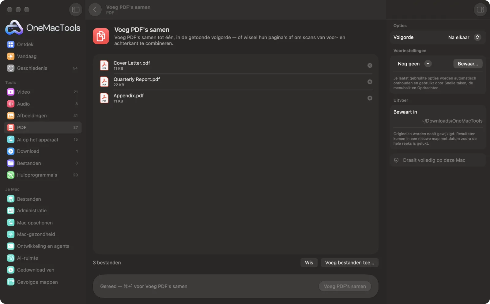 Voeg PDF's samen in OneMacTools met voorbeeldbestanden geladen en het optiepaneel open