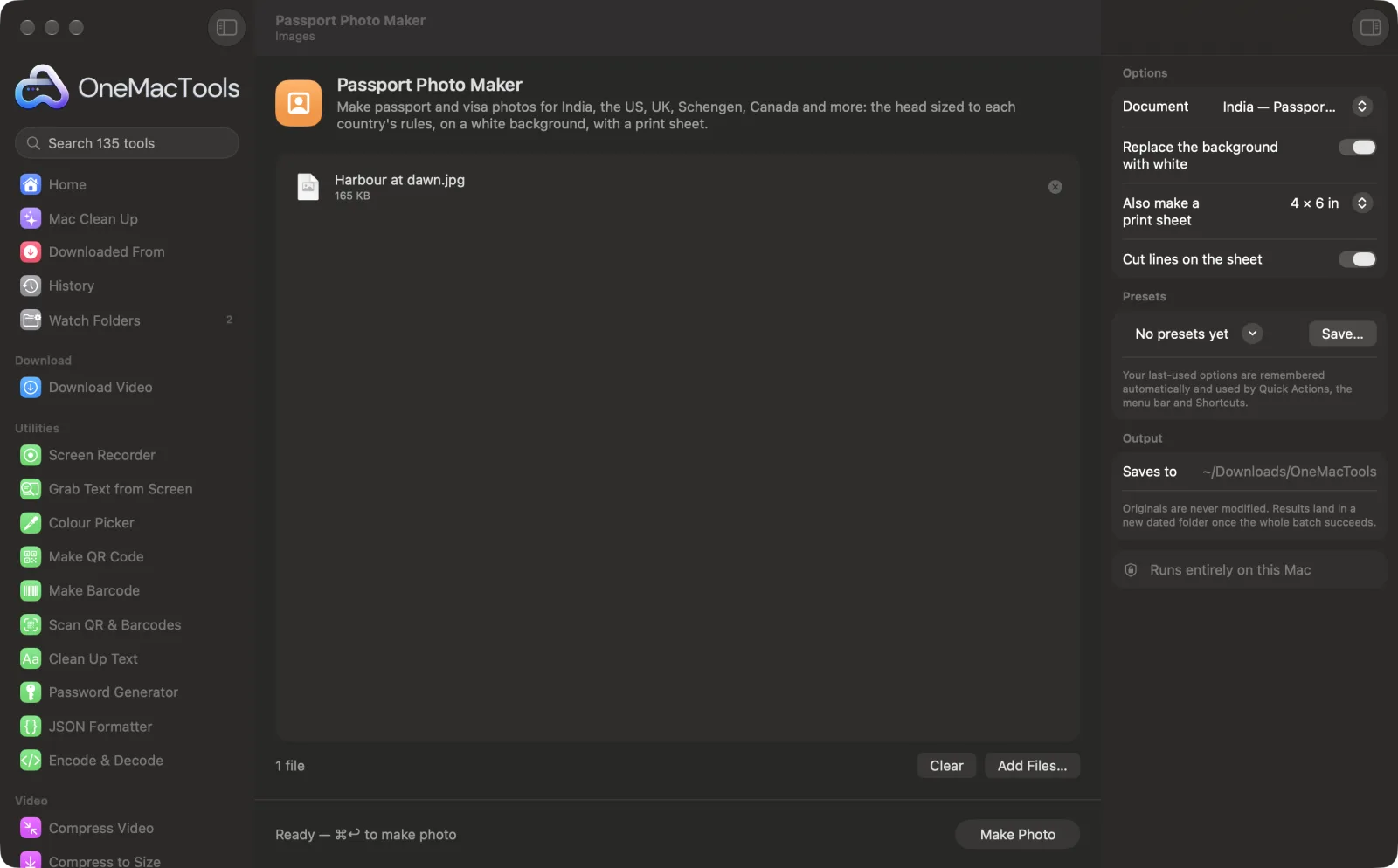 Passport Photo Maker in OneMacTools on a Mac, with sample files and its options